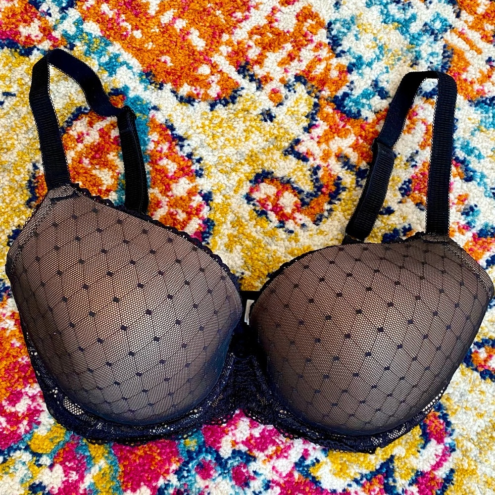 EUC Wacoal Lined Bra